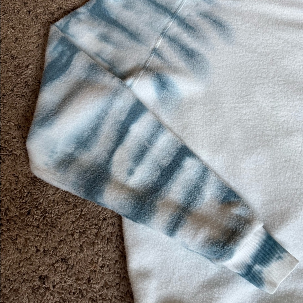Feat Small Tie-Dye Sweatshirt - Picture 4 of 4